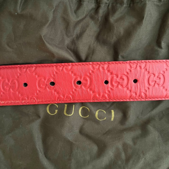 Gucci Interlocking Gold Buckled Red Monochrome Belt - Picture 5 of 6